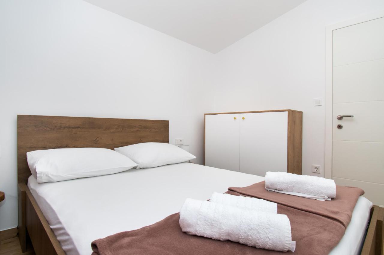 Apartmani Monika Zaboric Eksteriør bilde